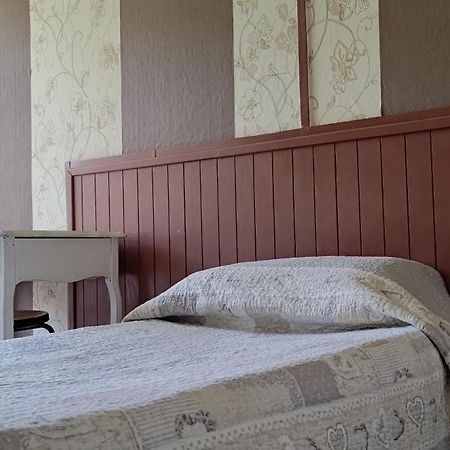 Hotel Des Jacobines ชาลง-ซูร์-ซอน ภายนอก รูปภาพ